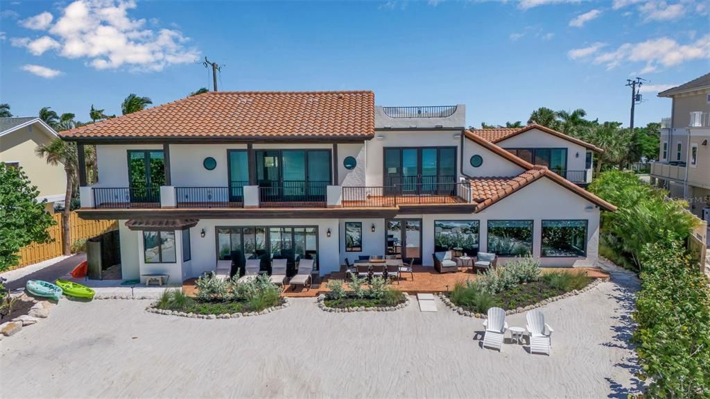 En Venta: $7,100,000 (4 camas, 5 baños, 4096 Pies cuadrados)