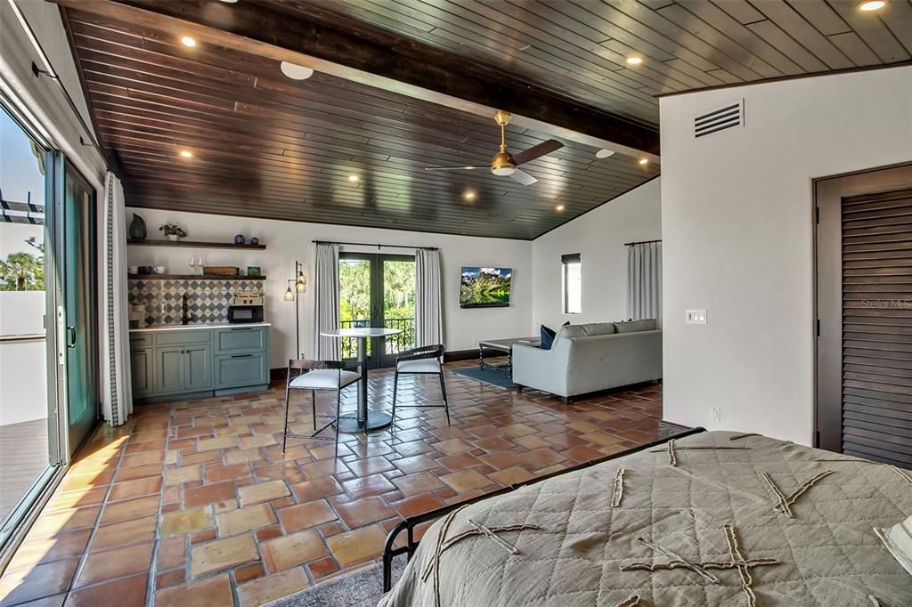 En Venta: $7,100,000 (4 camas, 5 baños, 4096 Pies cuadrados)