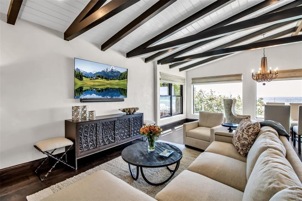 En Venta: $7,100,000 (4 camas, 5 baños, 4096 Pies cuadrados)