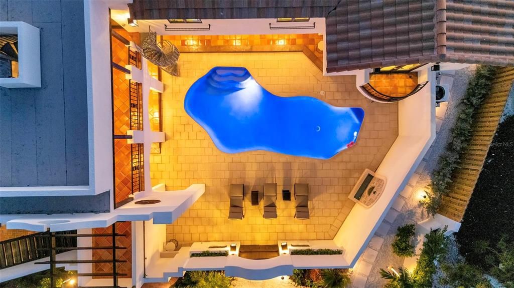 En Venta: $7,100,000 (4 camas, 5 baños, 4096 Pies cuadrados)