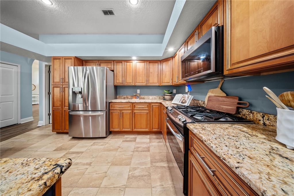 Active With Contract: $650,000 (5 beds, 3 baths, 2863 Square Feet)