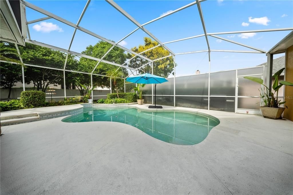 Active With Contract: $650,000 (5 beds, 3 baths, 2863 Square Feet)