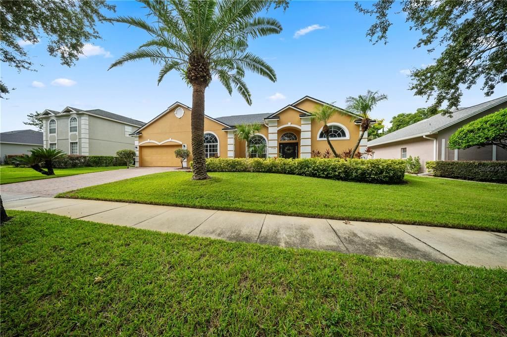 Active With Contract: $650,000 (5 beds, 3 baths, 2863 Square Feet)