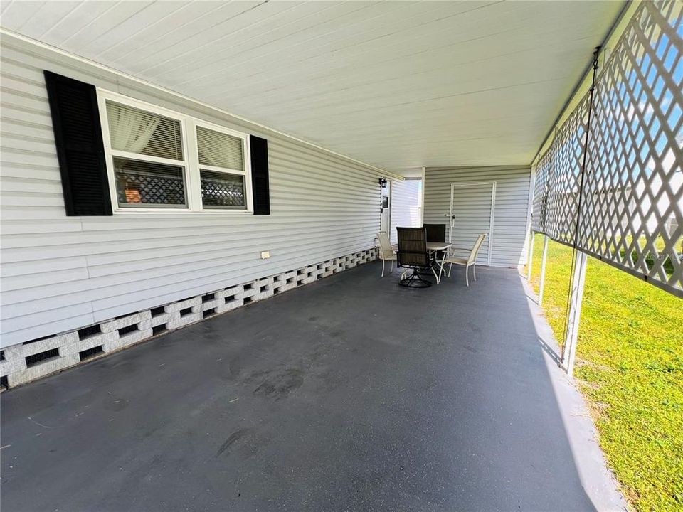 На продажу: $122,900 (2 спален, 1 ванн, 576 Квадратных фут)