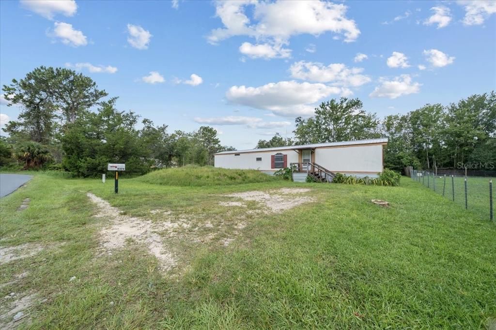 На продажу: $124,900 (2 спален, 2 ванн, 924 Квадратных фут)