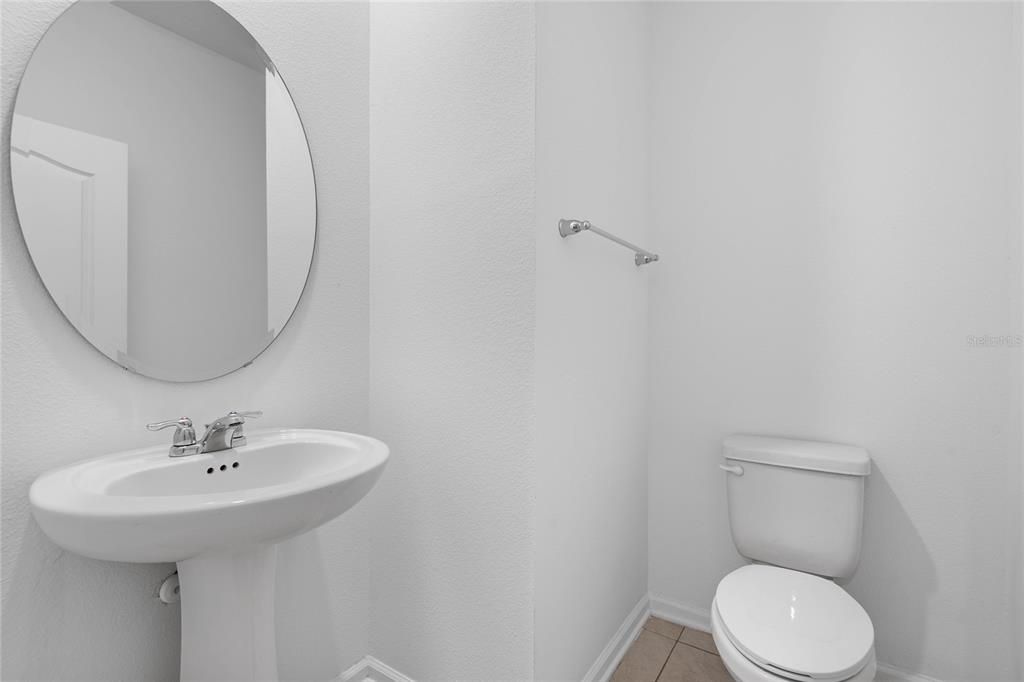 For Sale: $255,900 (3 beds, 2 baths, 1722 Square Feet)