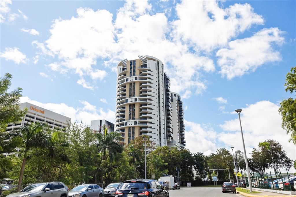 En Renta: $11,500 (3 camas, 3 baños, 4915 Pies cuadrados)