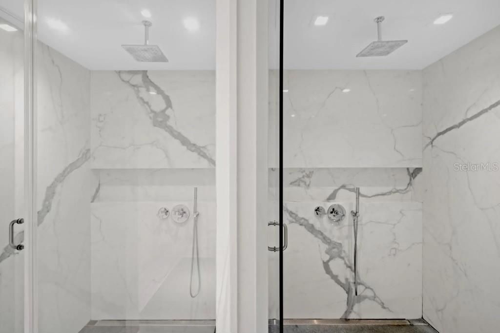 En Renta: $11,500 (3 camas, 3 baños, 4915 Pies cuadrados)