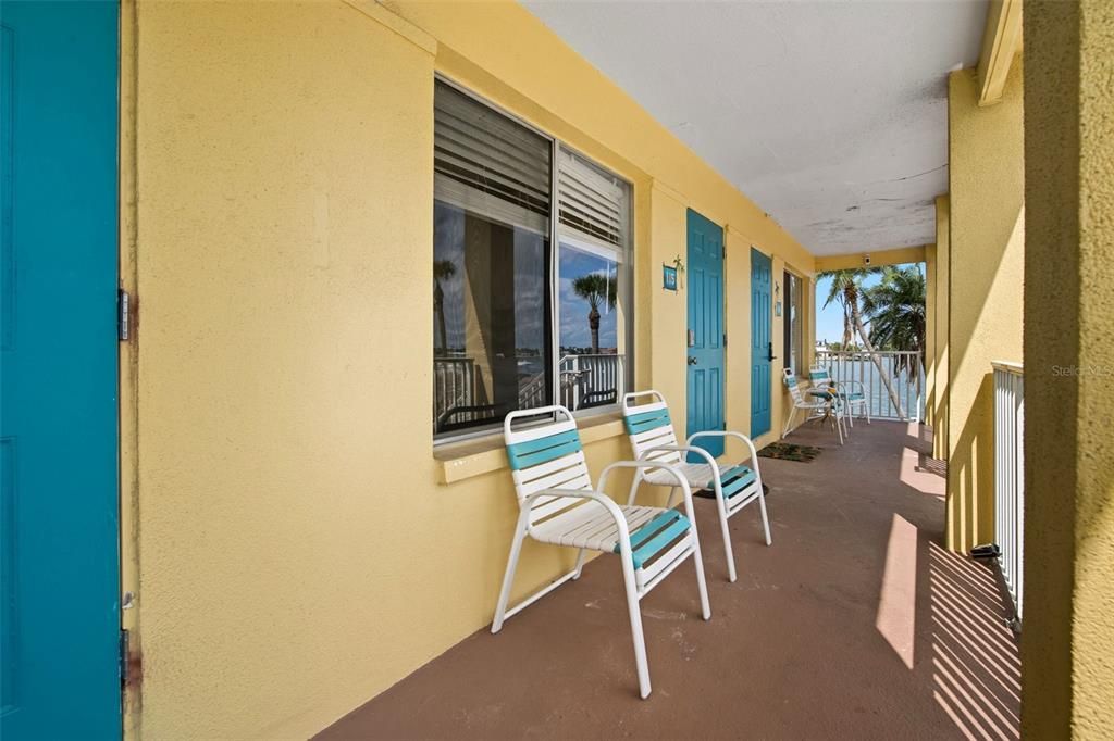 Active With Contract: $339,000 (1 beds, 1 baths, 513 Square Feet)