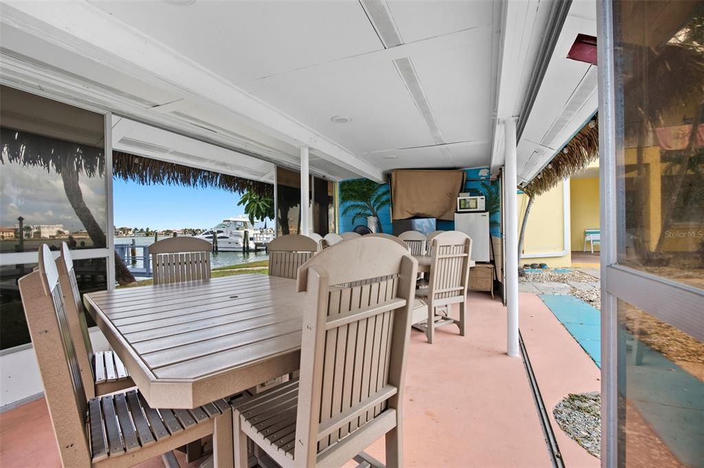 Active With Contract: $339,000 (1 beds, 1 baths, 513 Square Feet)