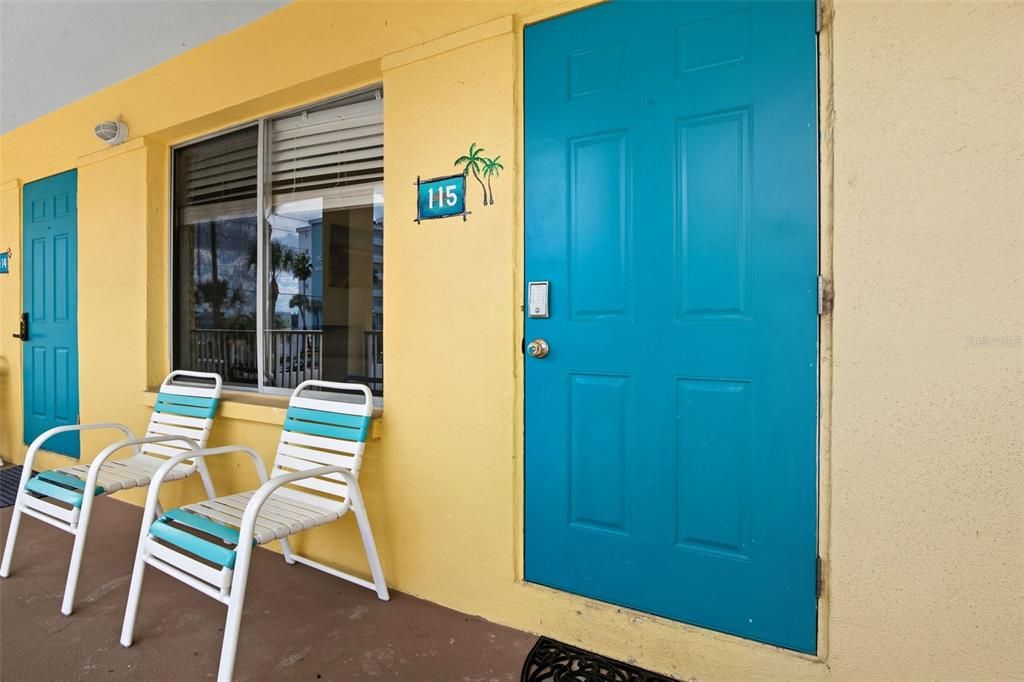 Active With Contract: $339,000 (1 beds, 1 baths, 513 Square Feet)