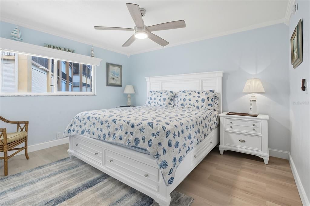 Active With Contract: $339,000 (1 beds, 1 baths, 513 Square Feet)