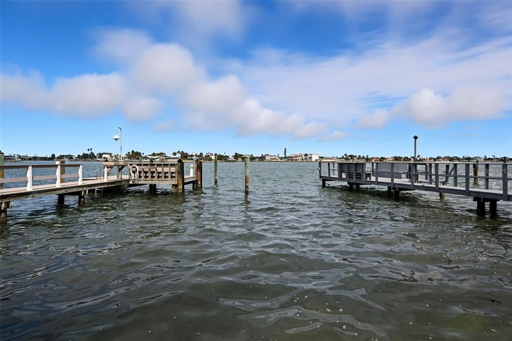 Active With Contract: $339,000 (1 beds, 1 baths, 513 Square Feet)