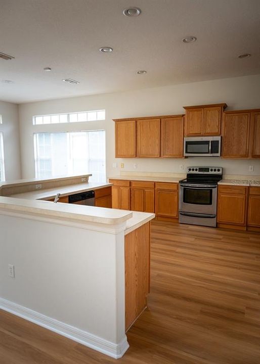 For Sale: $590,000 (4 beds, 3 baths, 2944 Square Feet)