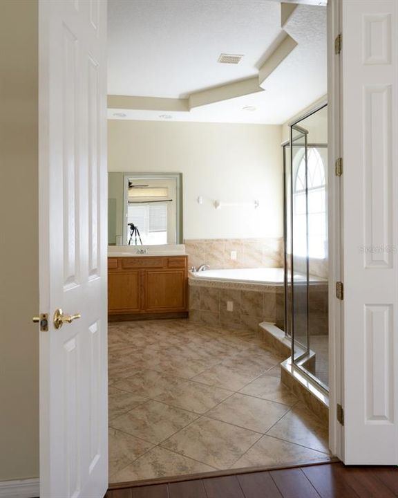 For Sale: $590,000 (4 beds, 3 baths, 2944 Square Feet)