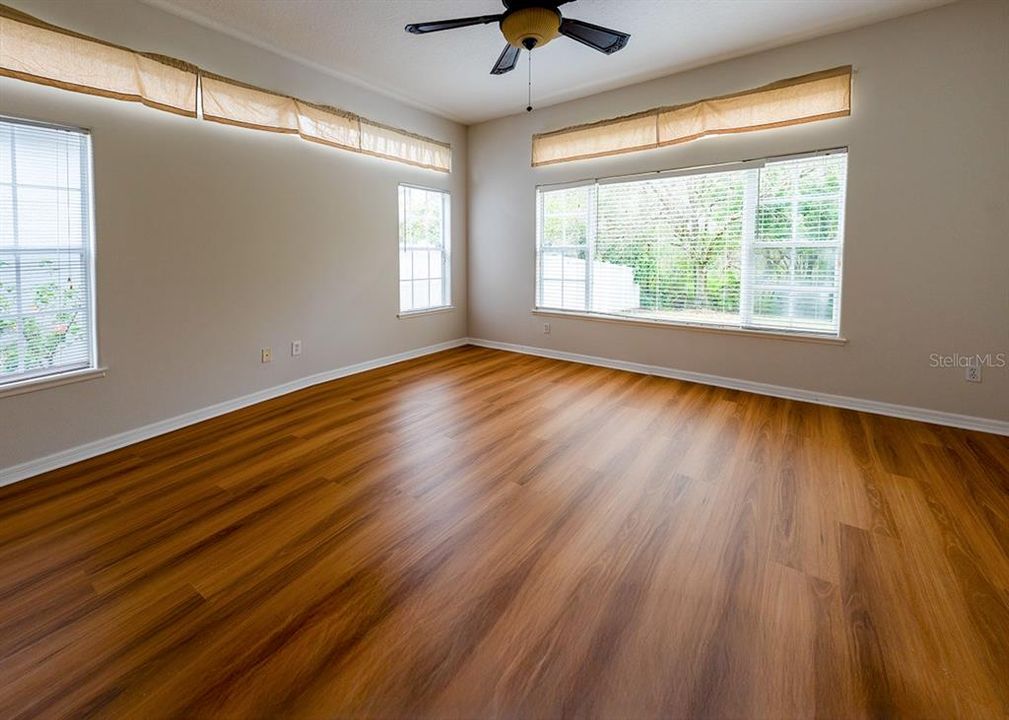 For Sale: $590,000 (4 beds, 3 baths, 2944 Square Feet)