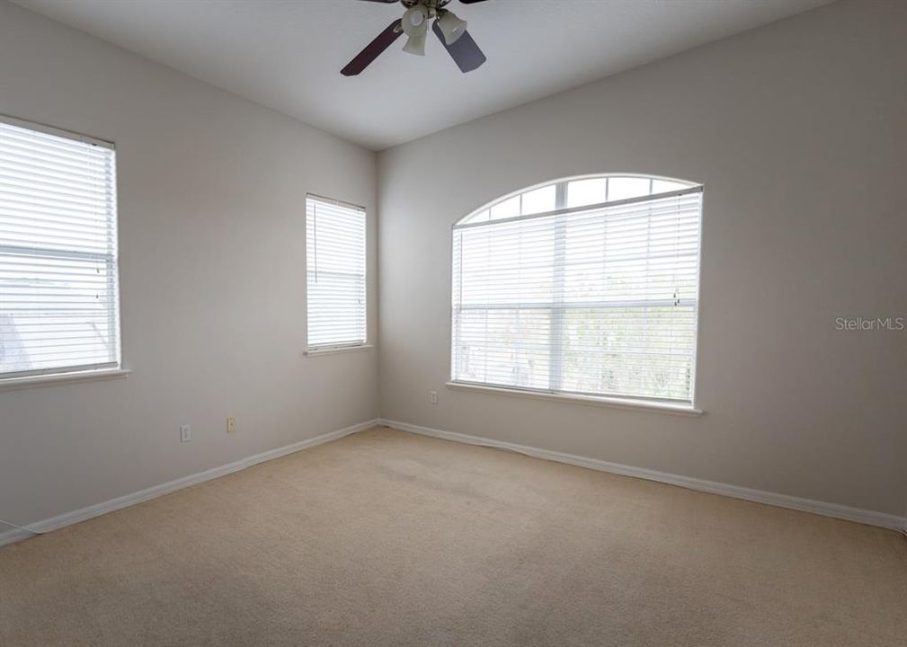 For Sale: $590,000 (4 beds, 3 baths, 2944 Square Feet)