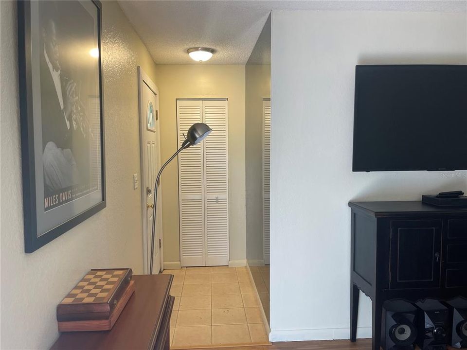 En Venta: $179,900 (2 camas, 1 baños, 1085 Pies cuadrados)