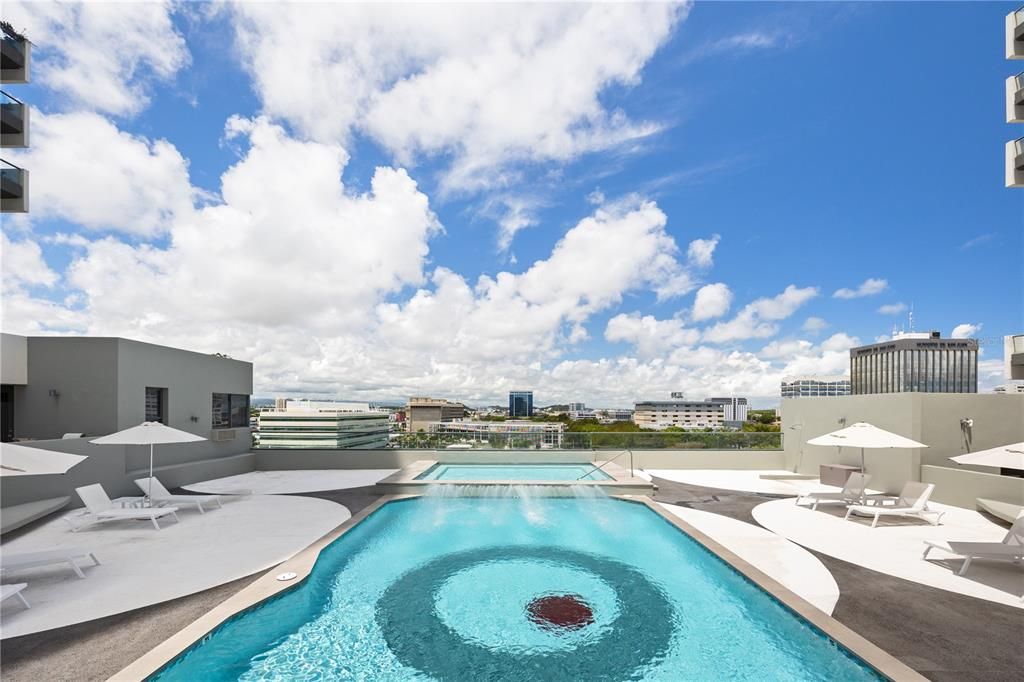 For Sale: $2,295,000 (3 beds, 3 baths, 4915 Square Feet)