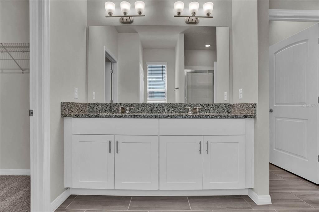 Active With Contract: $568,950 (3 beds, 2 baths, 2027 Square Feet)