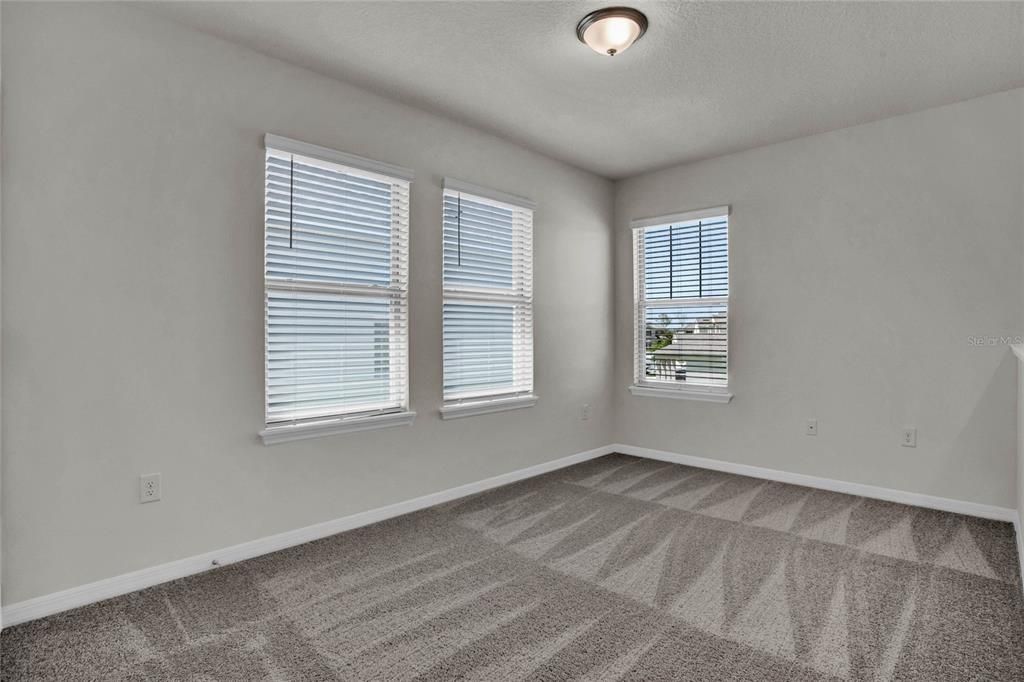 Active With Contract: $568,950 (3 beds, 2 baths, 2027 Square Feet)