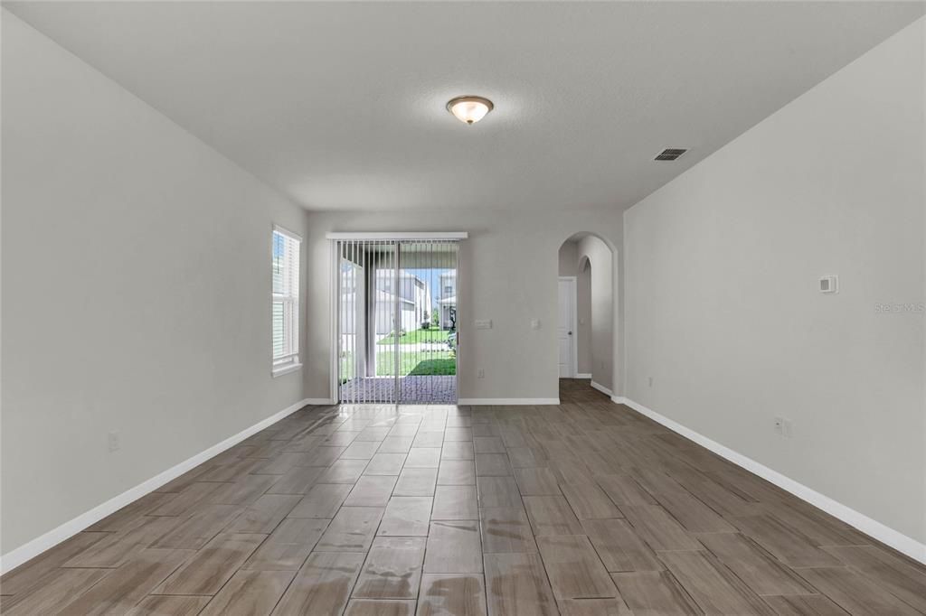 Active With Contract: $568,950 (3 beds, 2 baths, 2027 Square Feet)