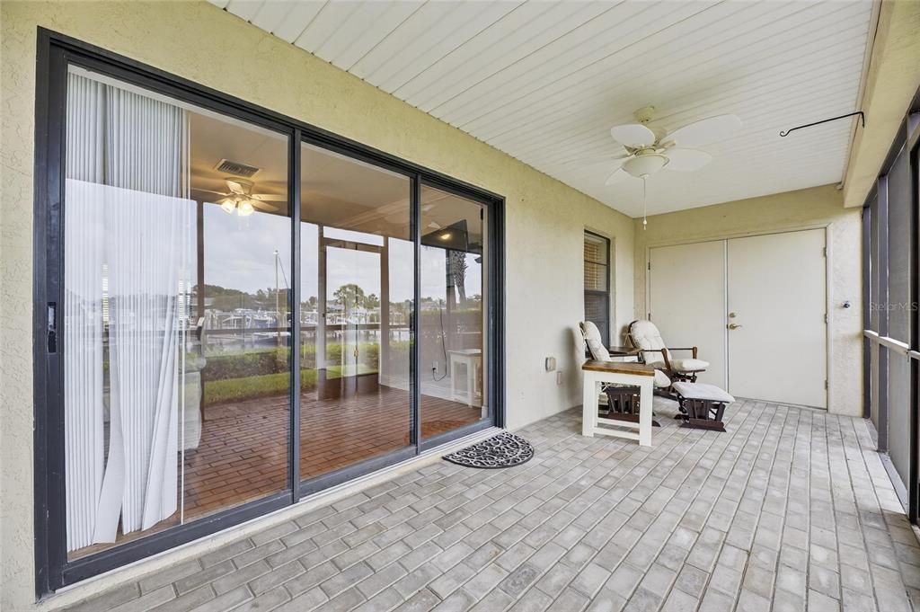 待售: $275,000 (1 贝兹, 1 浴室, 675 平方英尺)