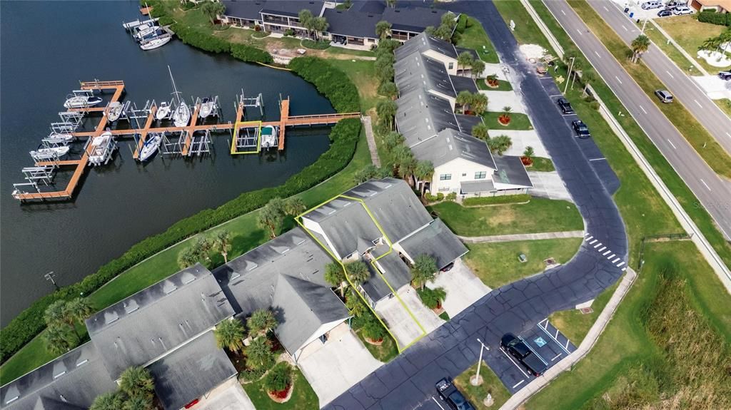 待售: $275,000 (1 贝兹, 1 浴室, 675 平方英尺)