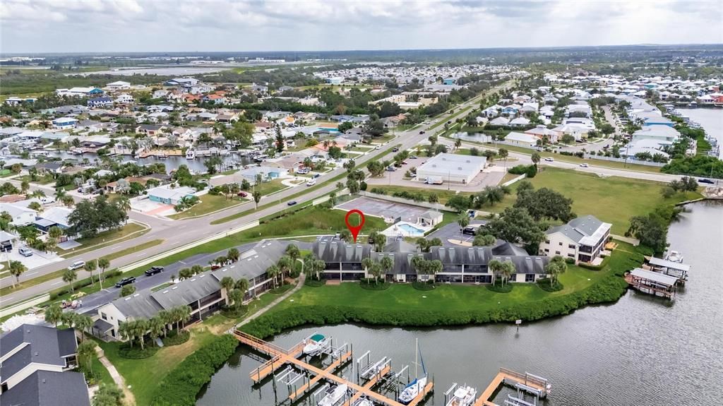 待售: $275,000 (1 贝兹, 1 浴室, 675 平方英尺)