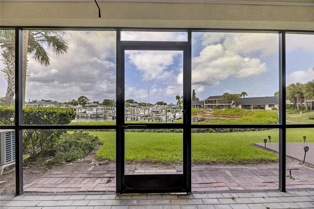 待售: $275,000 (1 贝兹, 1 浴室, 675 平方英尺)