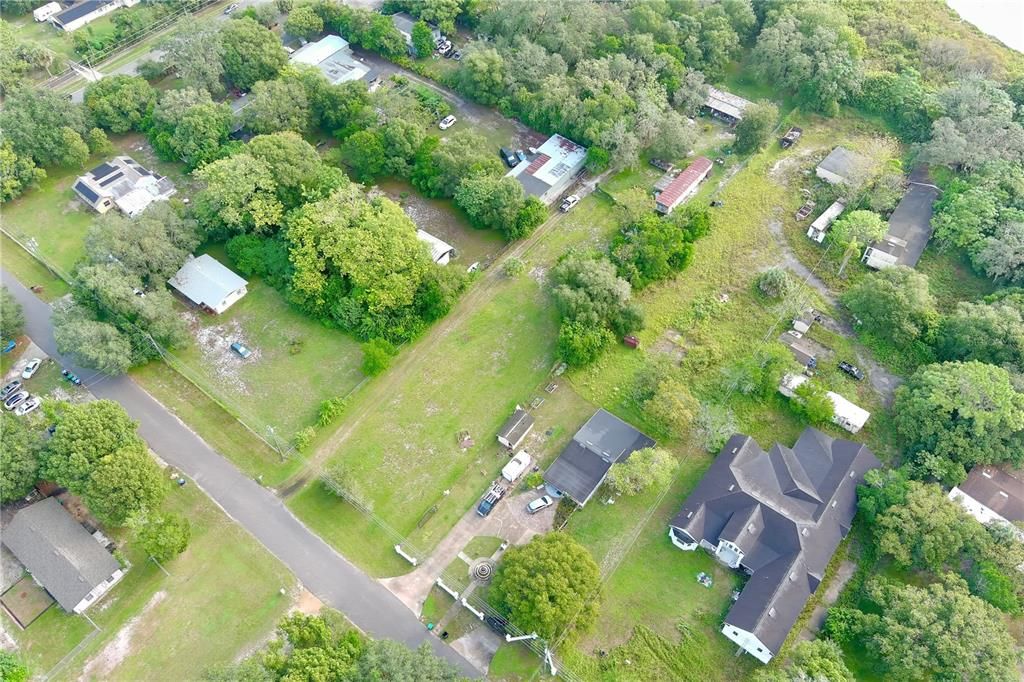 合同活跃: $199,999 (1.27 acres)