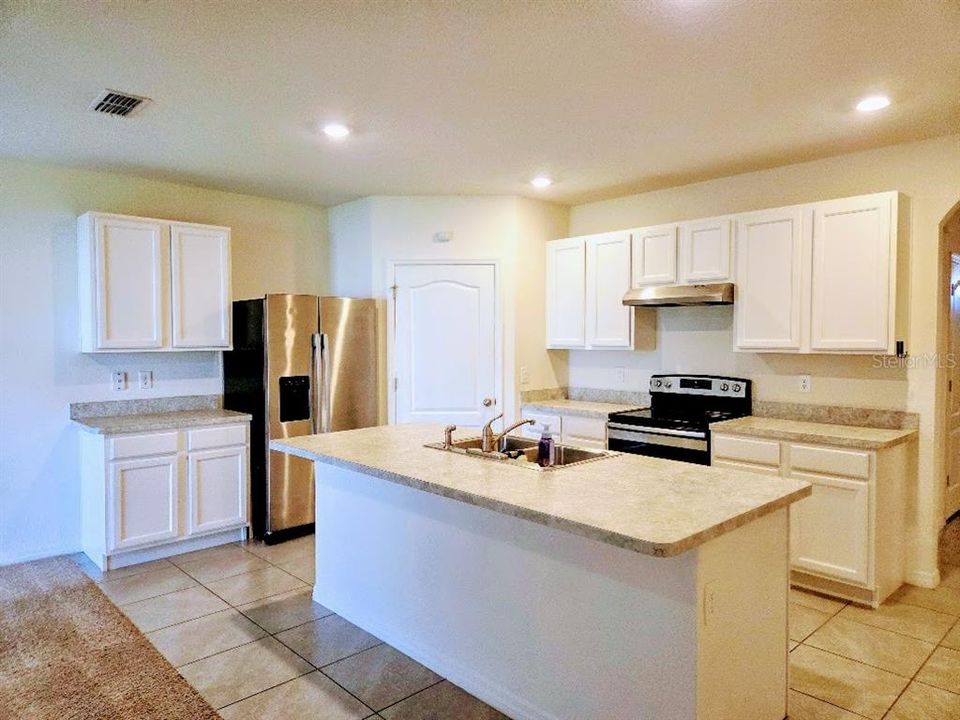 For Sale: $315,000 (4 beds, 2 baths, 1867 Square Feet)