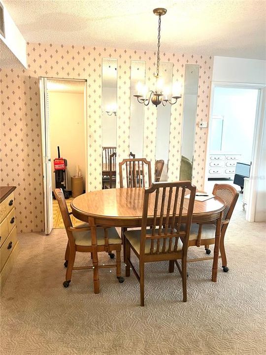 Active With Contract: $100,000 (2 beds, 2 baths, 902 Square Feet)