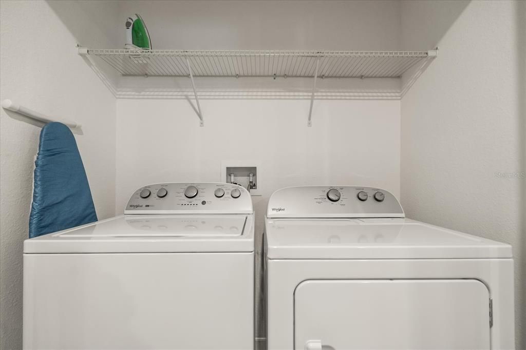 На продажу: $949,000 (9 спален, 5 ванн, 3909 Квадратных фут)