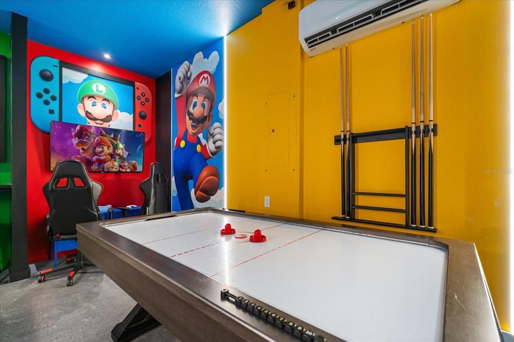 На продажу: $949,000 (9 спален, 5 ванн, 3909 Квадратных фут)