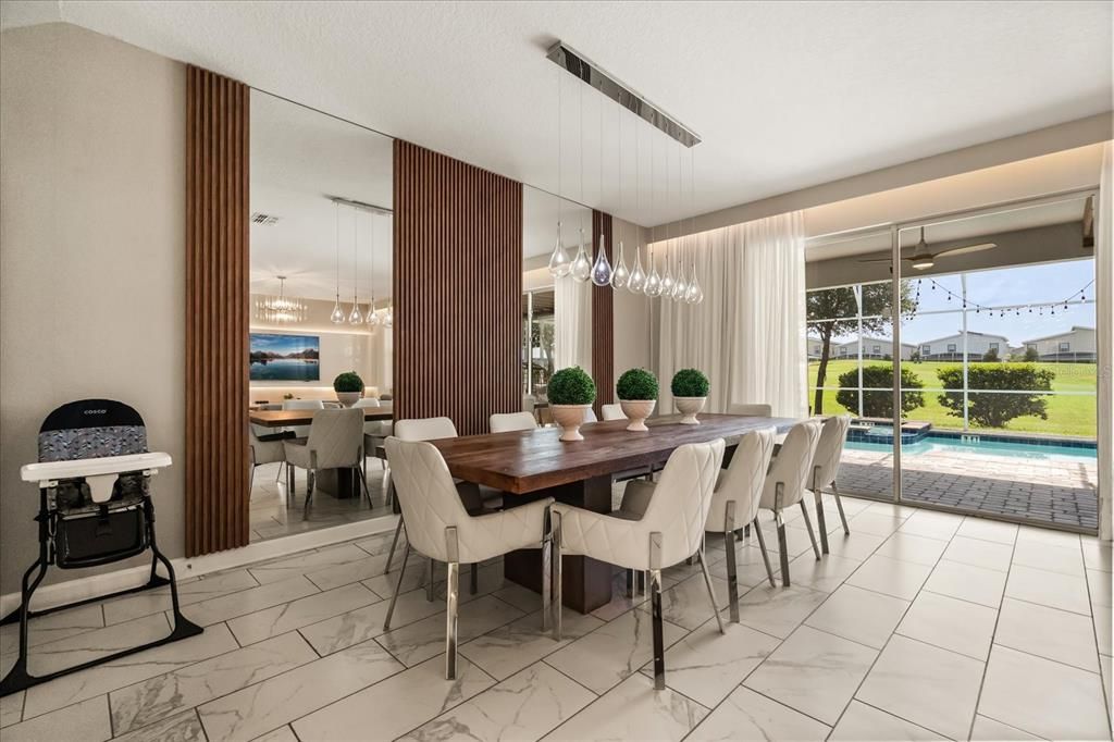 На продажу: $949,000 (9 спален, 5 ванн, 3909 Квадратных фут)