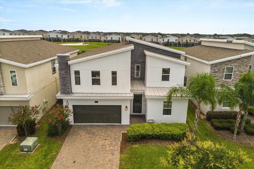 На продажу: $949,000 (9 спален, 5 ванн, 3909 Квадратных фут)