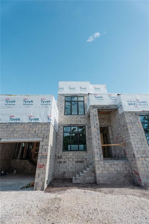 For Sale: $3,499,000 (5 beds, 4 baths, 4389 Square Feet)