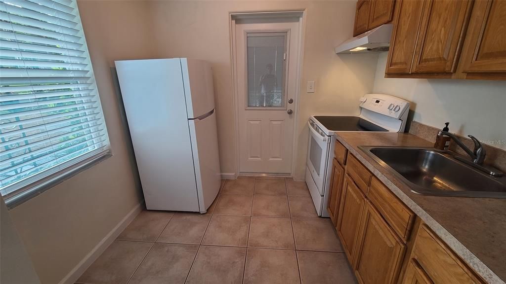 出租: $1,495 (2 贝兹, 1 浴室, 520 平方英尺)