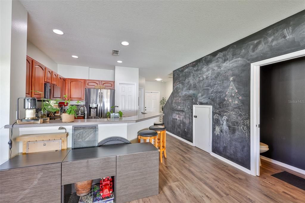 En Venta: $295,000 (3 camas, 2 baños, 1410 Pies cuadrados)