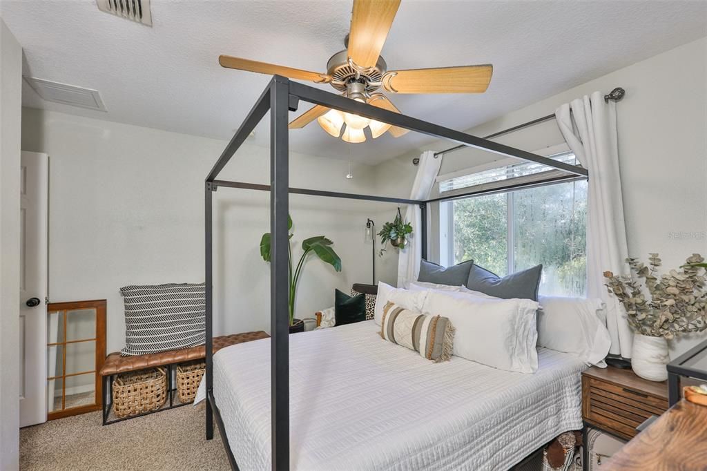 En Venta: $295,000 (3 camas, 2 baños, 1410 Pies cuadrados)