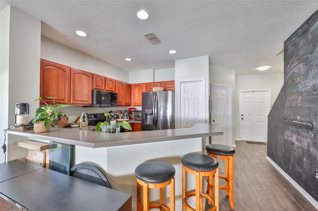 En Venta: $295,000 (3 camas, 2 baños, 1410 Pies cuadrados)