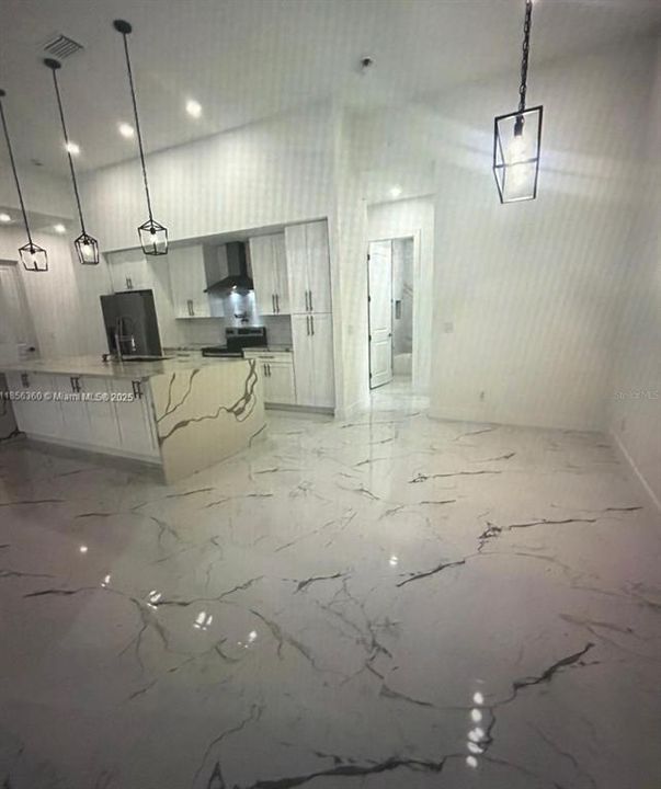 В аренду: $2,700 (4 спален, 3 ванн, 2016 Квадратных фут)