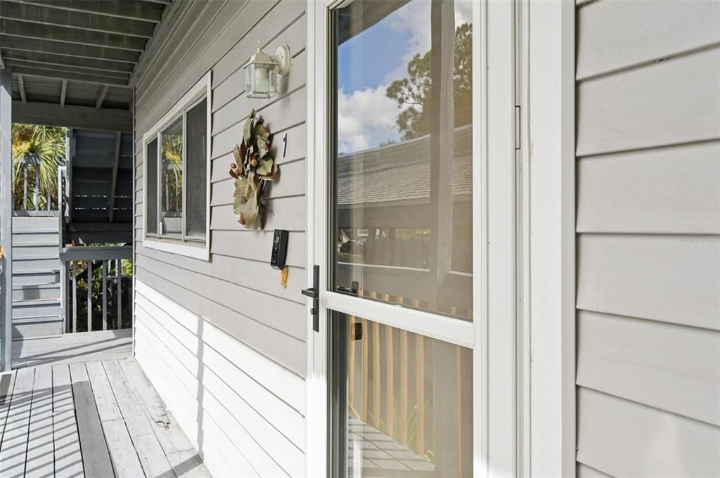 Под контрактом: $175,000 (2 спален, 2 ванн, 1004 Квадратных фут)