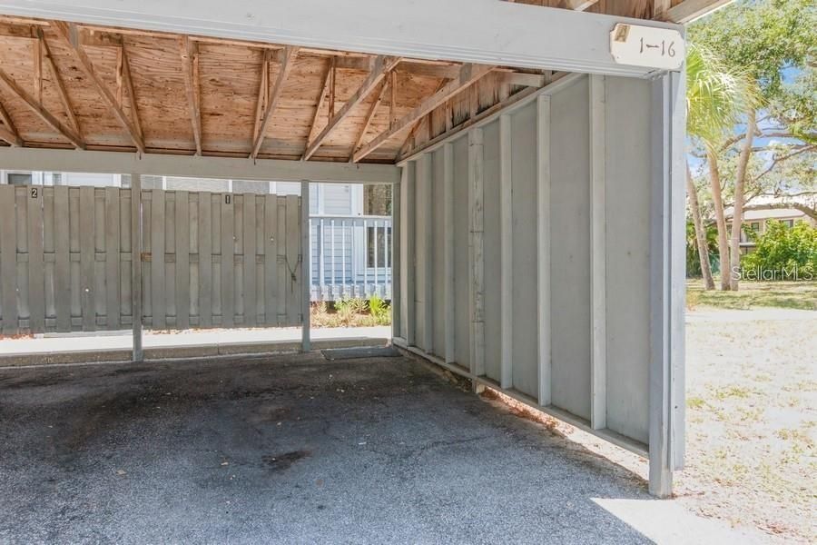 Под контрактом: $175,000 (2 спален, 2 ванн, 1004 Квадратных фут)