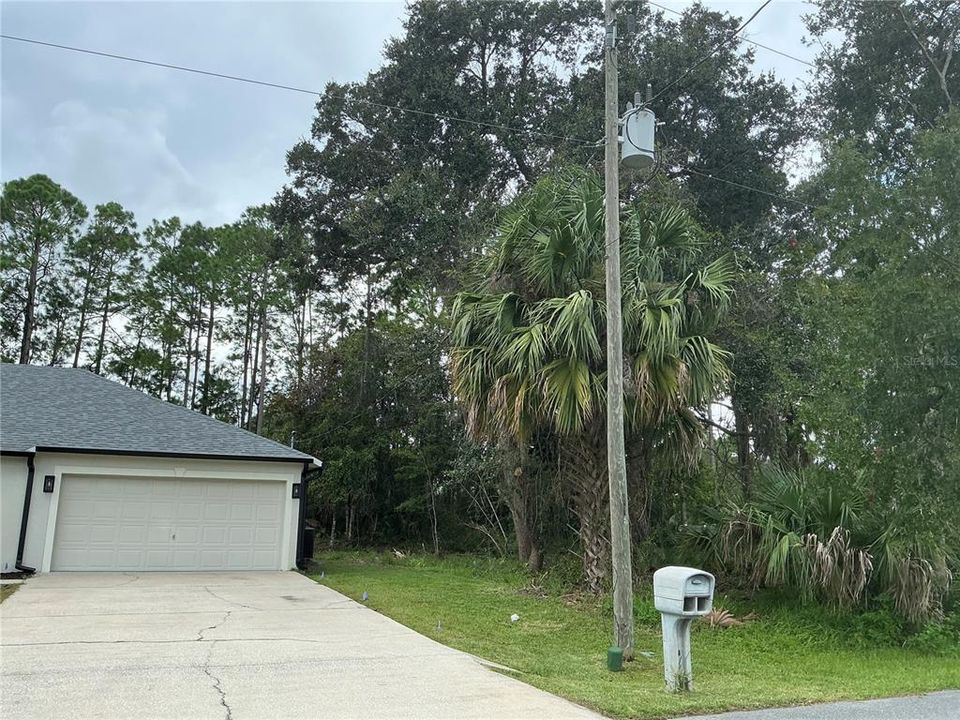 En Venta: $68,000 (0.25 acres)