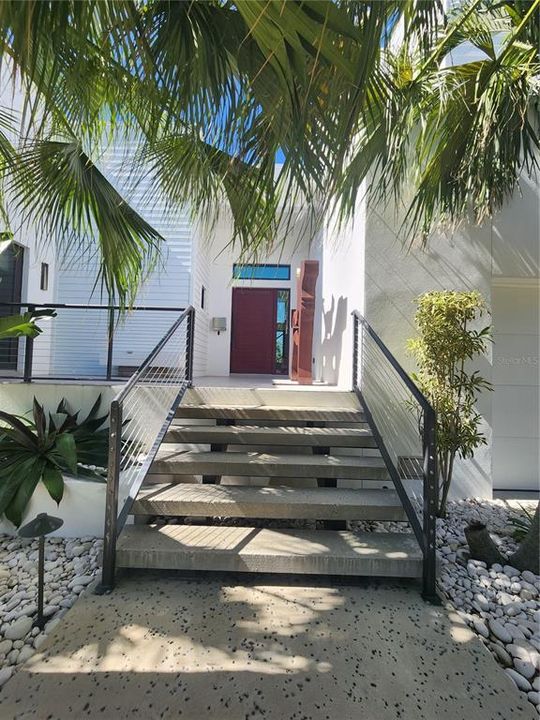 Activo con contrato: $2,800,000 (3 camas, 2 baños, 2824 Pies cuadrados)