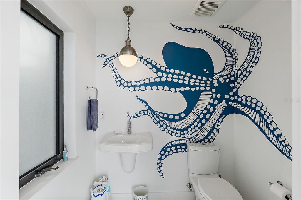 Activo con contrato: $2,800,000 (3 camas, 2 baños, 2824 Pies cuadrados)