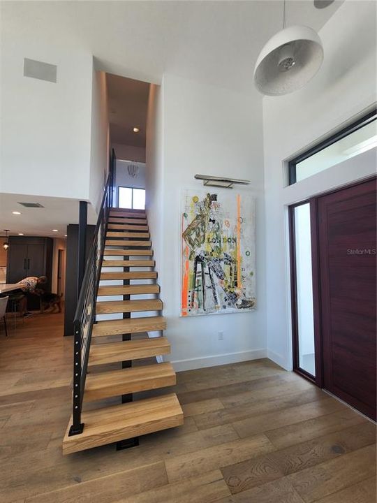 Activo con contrato: $2,800,000 (3 camas, 2 baños, 2824 Pies cuadrados)