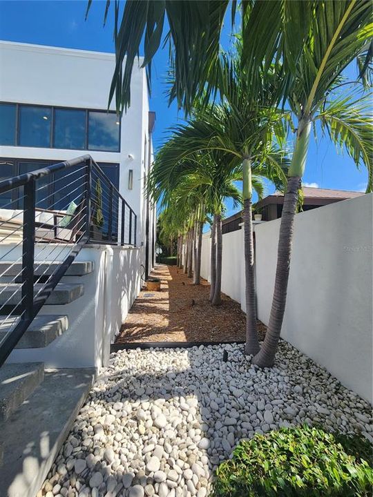 Activo con contrato: $2,800,000 (3 camas, 2 baños, 2824 Pies cuadrados)